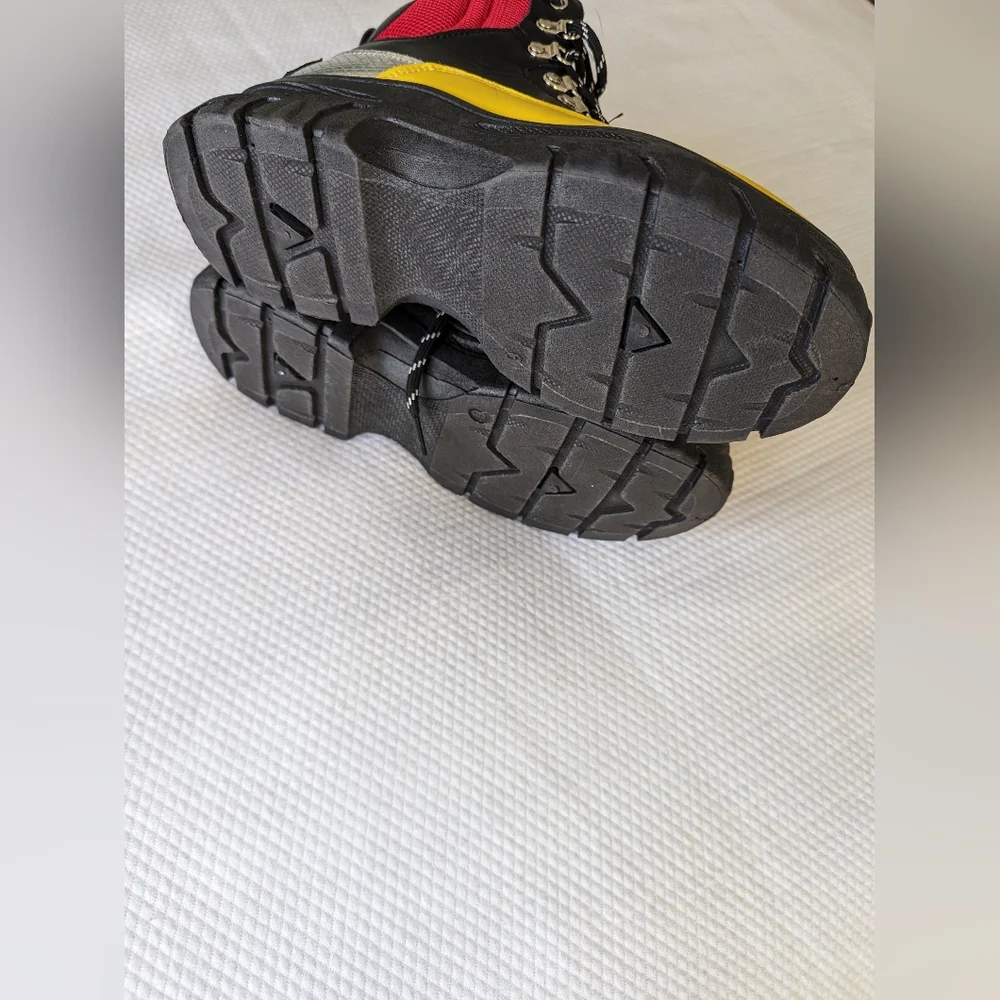 Wanted women's Caution Extreme Sneaker Bootie multicolor Size 6 Yellow And Red